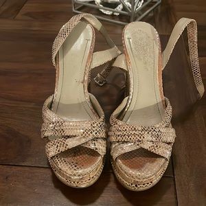 BCBG GENERATION Womens shoes - size 7.5